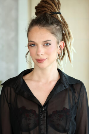 Eva Fay