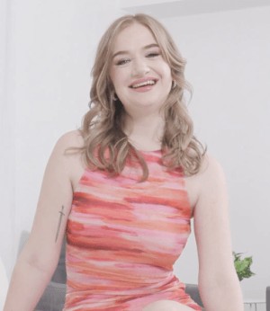 Elsa Violet