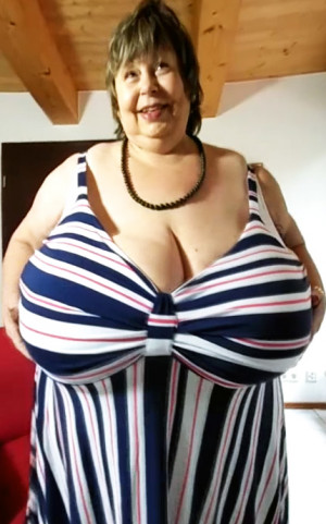 Karola Karola