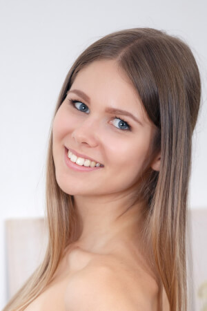 Evelina FeelMeVR