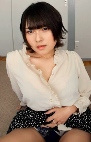 Maika Kobayashi Maika Kobayashi