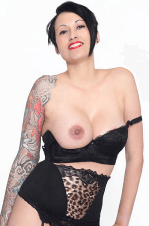 Tia Saint Tia Saint