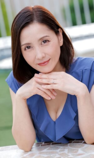 Mariko Koto Mariko Koto